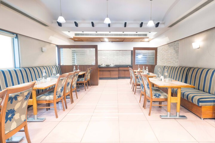 Dining Photos