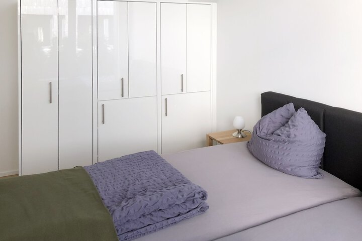 Room 9 of 25