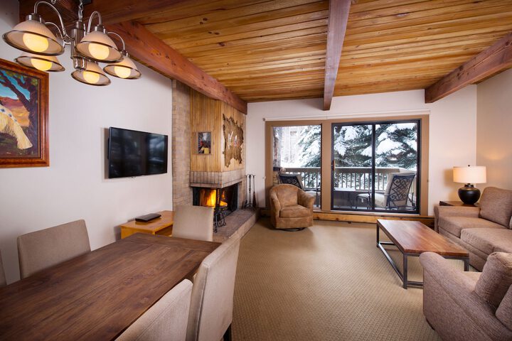 Room 3 of 40