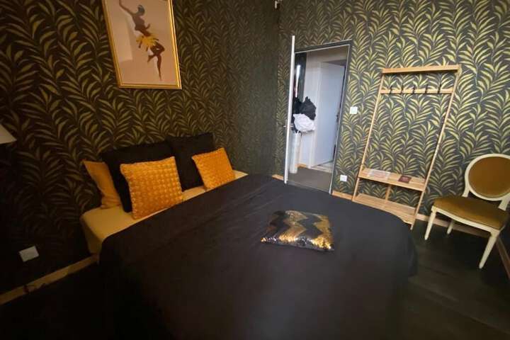 Room 21 of 39