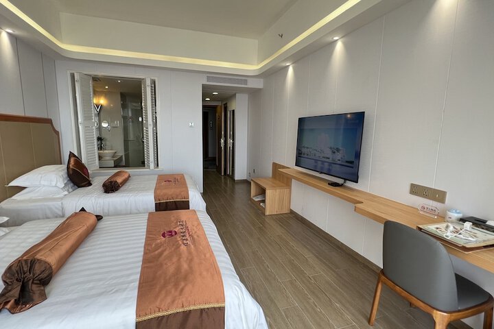 Room 21 of 37