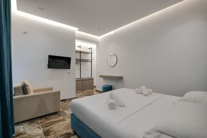 Room 62 of 105
