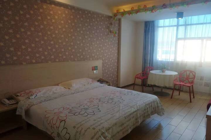 Room 8 of 14