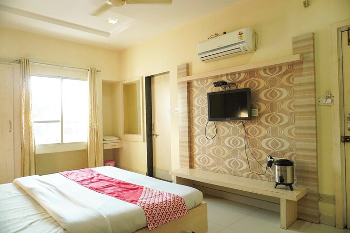 Room 6 of 27