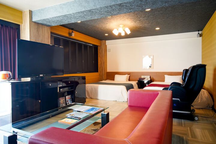 Room 7 of 46