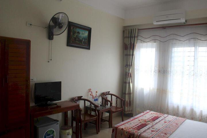 Room 1 of 5