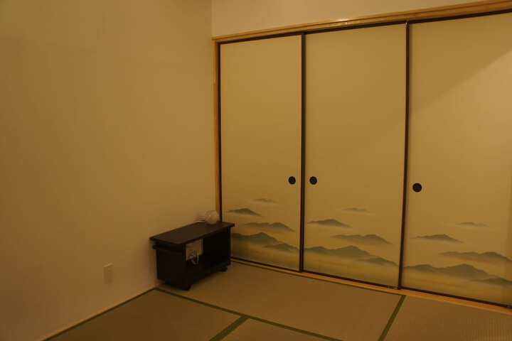 Room 10 of 53