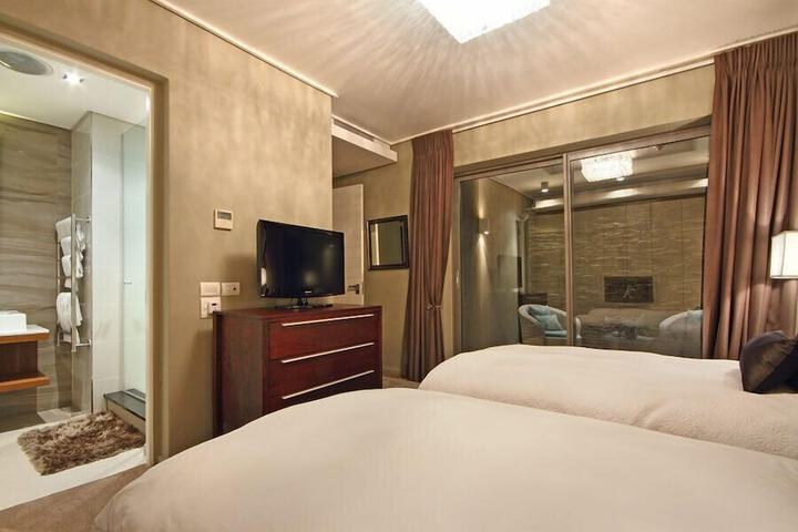 Room 17 of 55