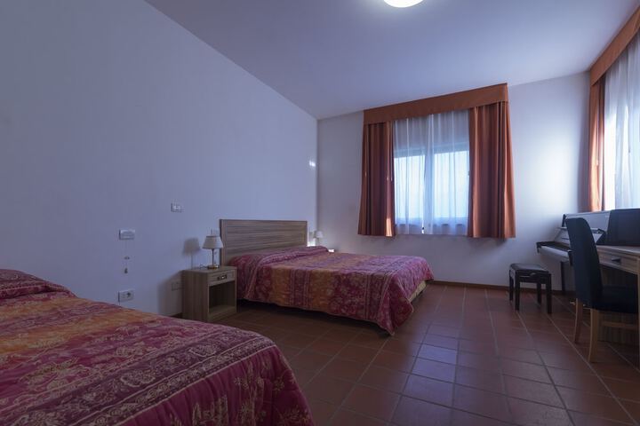 Room 11 of 55
