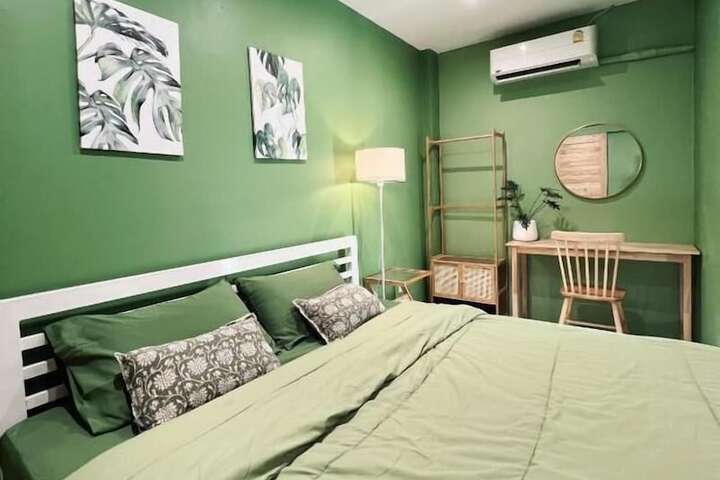 Room 4 of 24