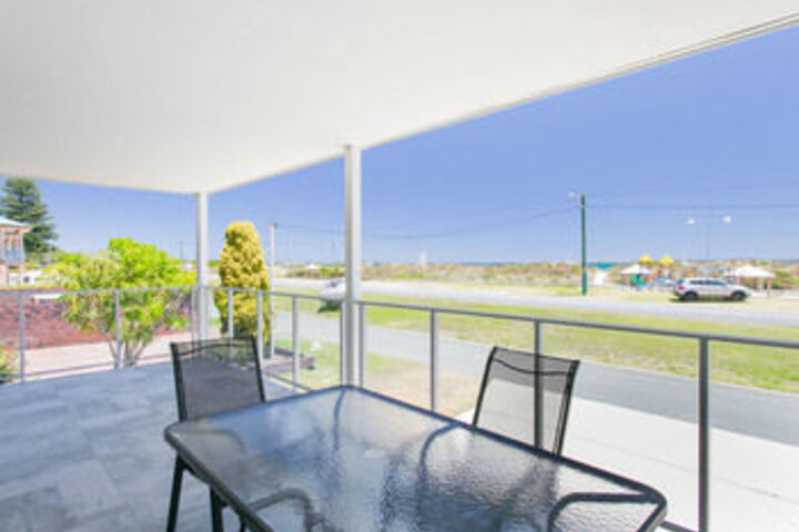 Terrace/Patio 8 of 56