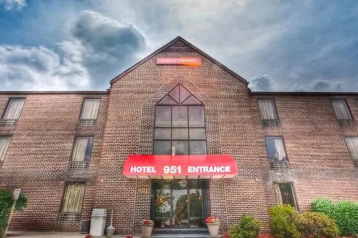 Image of INNS OF VIRGINIA - WOODBRIDGE