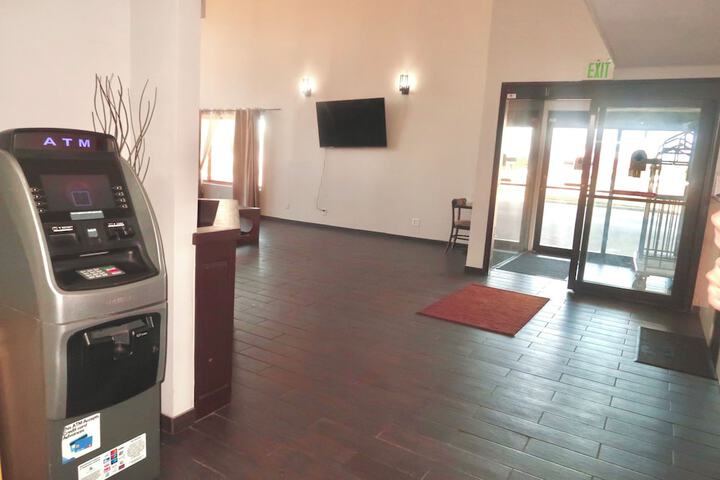 ATM/banking on site