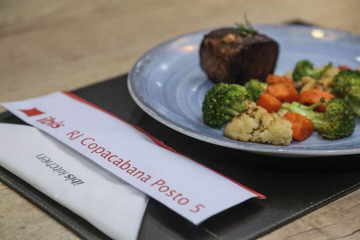 Dining 110 of 128