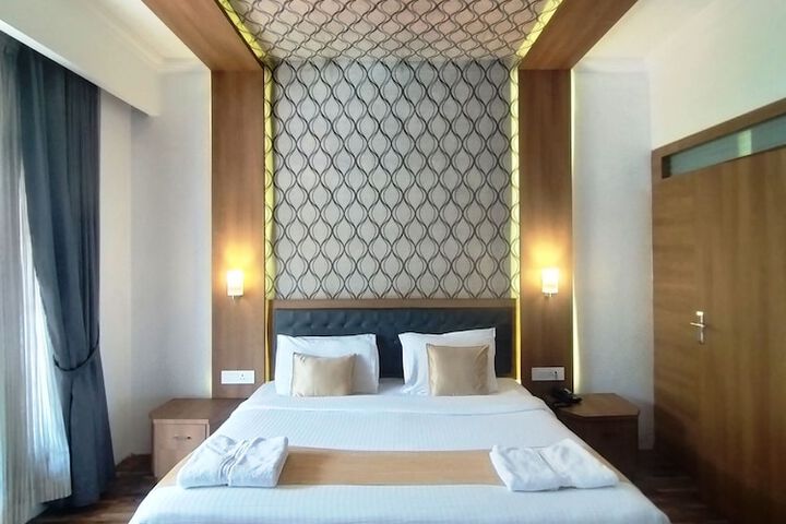 Room 22 of 165