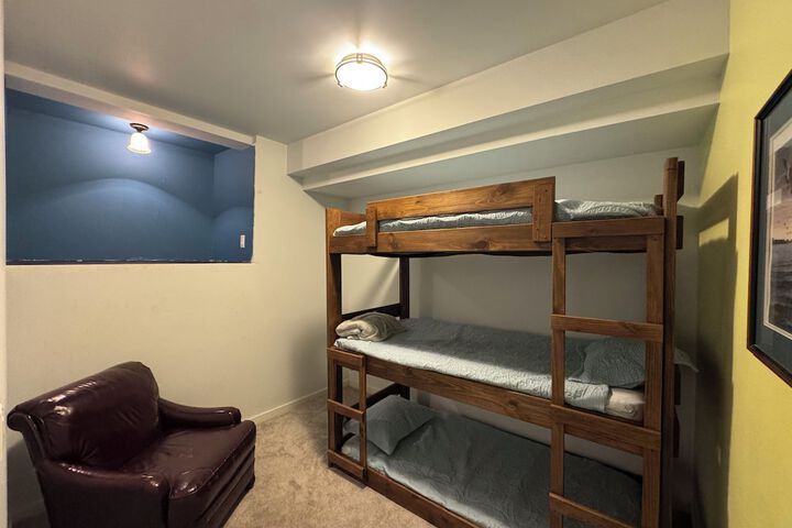 Room 51 of 115