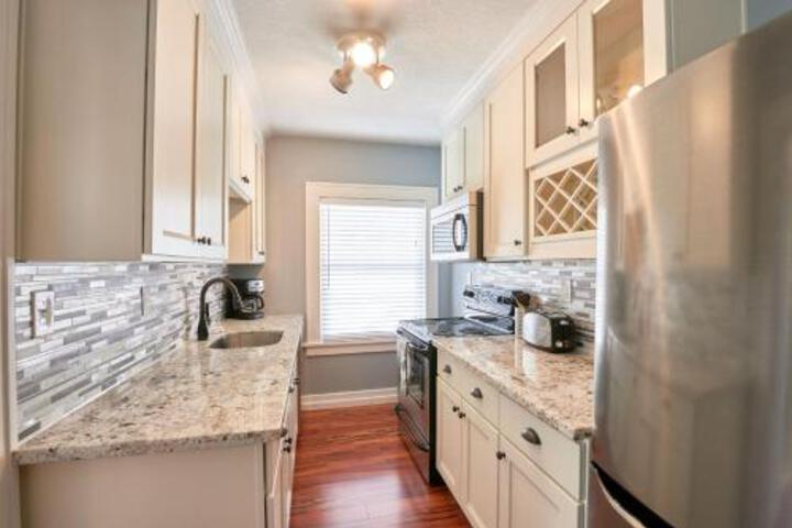Yamhill Flats: Suite #5 in Newberg, OR