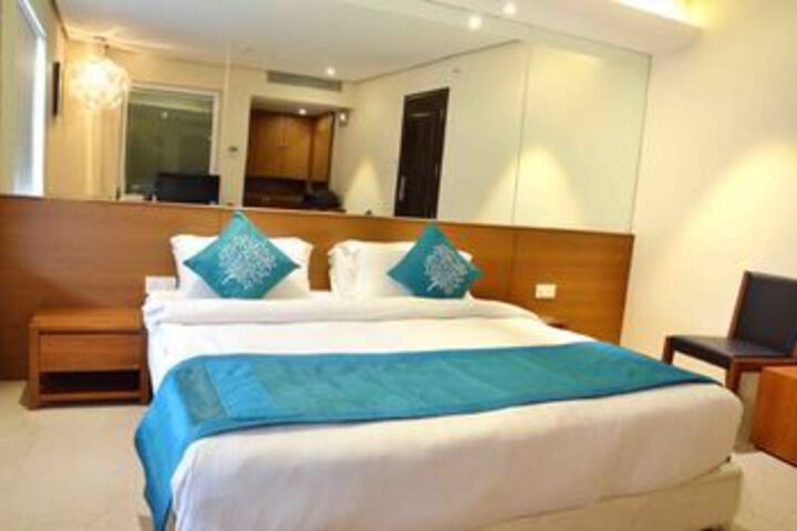 Room 8 of 21