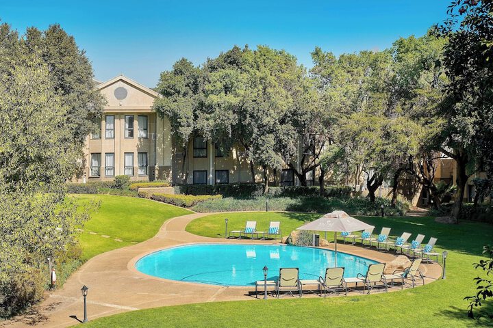 Hotel with Pool
