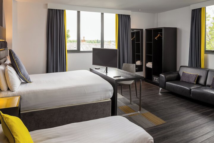 Room 20 of 42