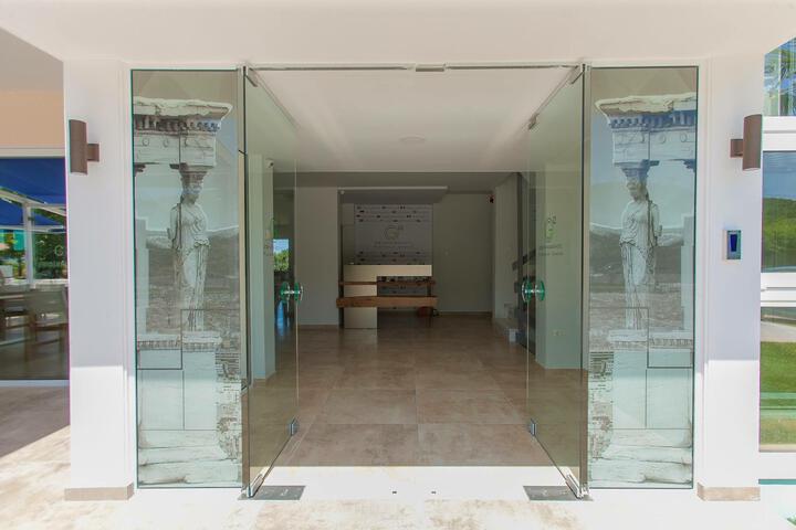 12 Olympian Gods Hotel