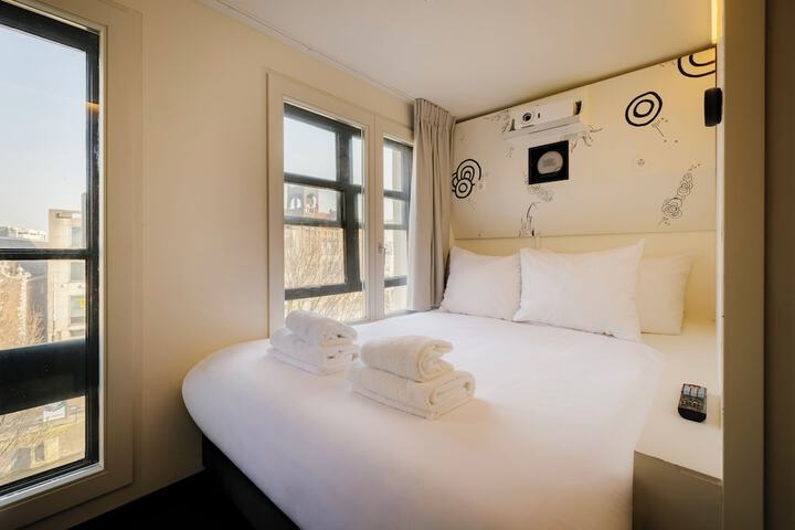 Room 36 of 81