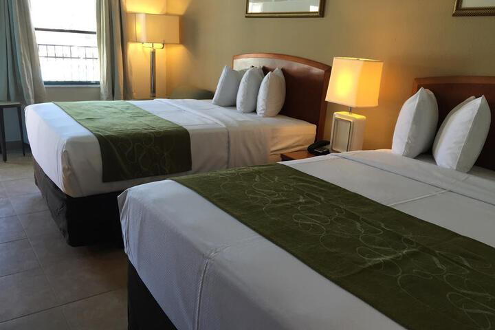 Double Deluxe King Bed