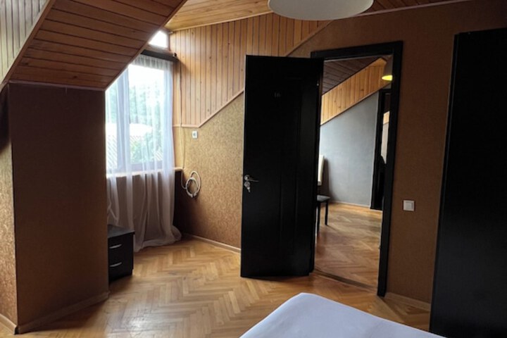 Room 29 of 50