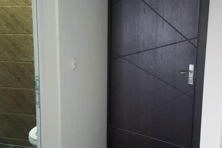 Room 11 of 12