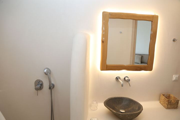 Room 115 of 187
