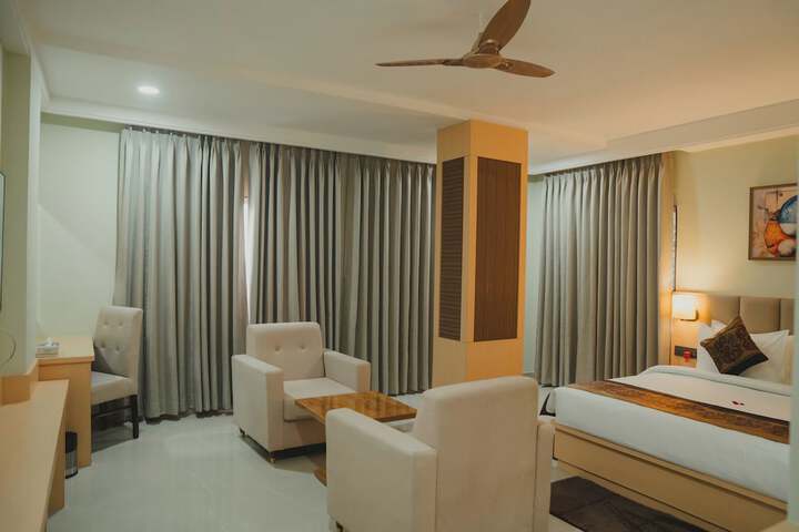 Room 14 of 23