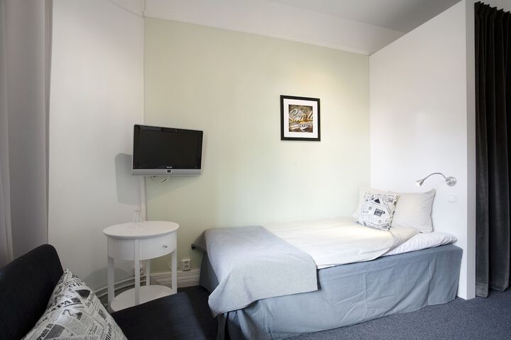 Room 10 of 57