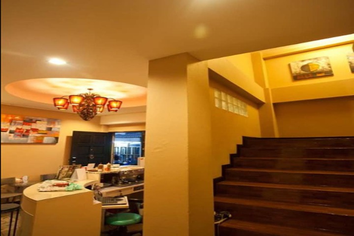 Guest Lobby