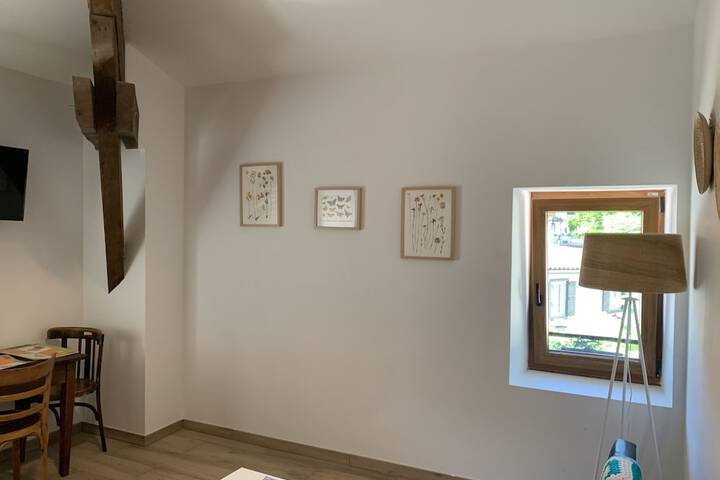 Room 85 of 112