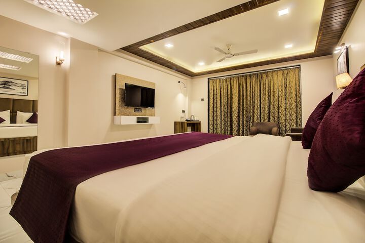 Room 6 of 21