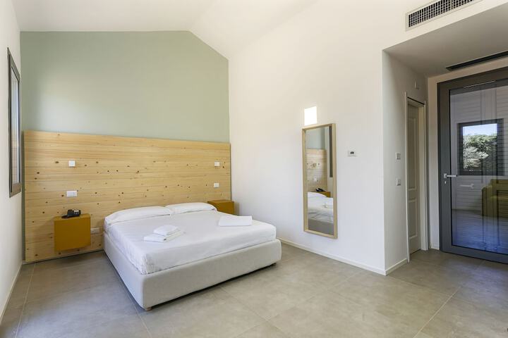 Room 5 of 23