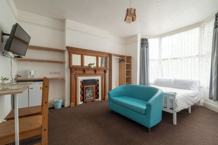 Room 3 of 20