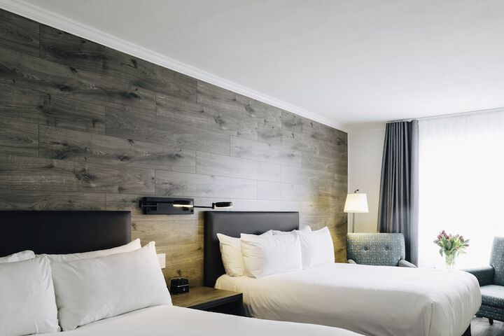 Room 12 of 37