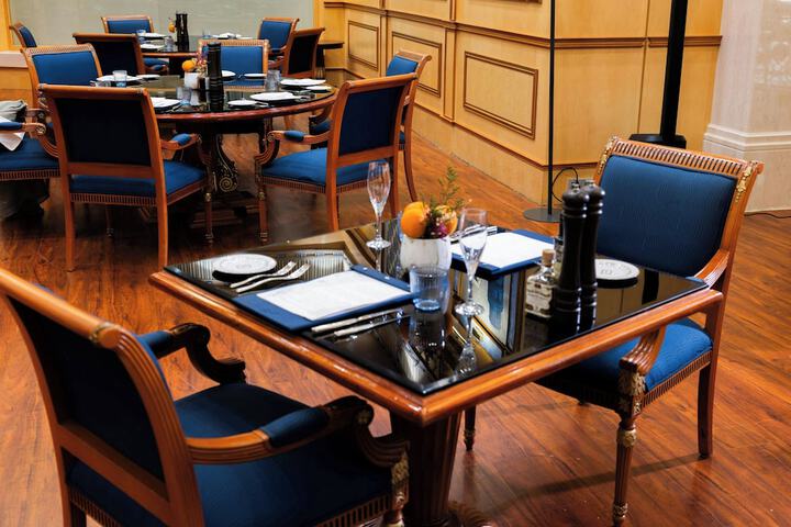 Dining 87 of 115