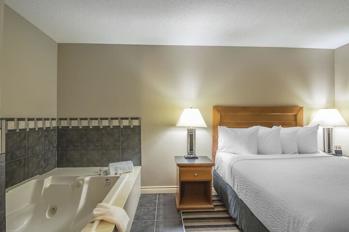 Room 26 of 62