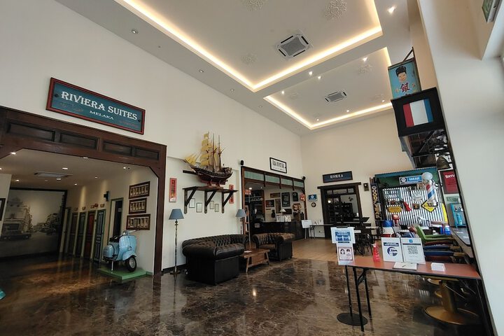 Entrance & Lobby