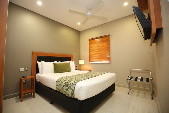 Room 5 of 34