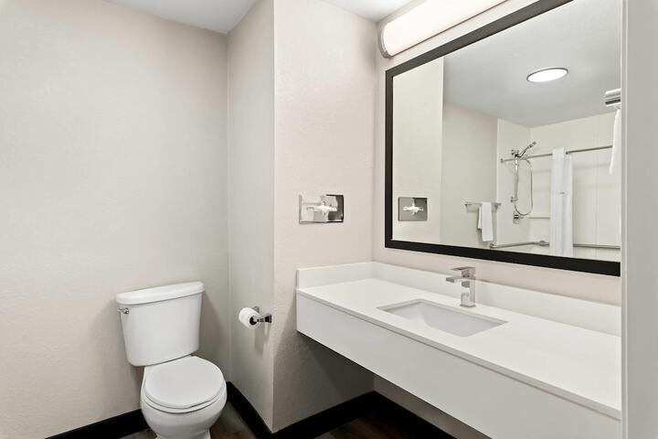 Room 15 of 30