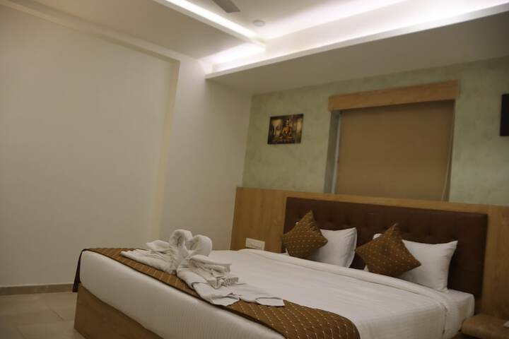 Room 14 of 75
