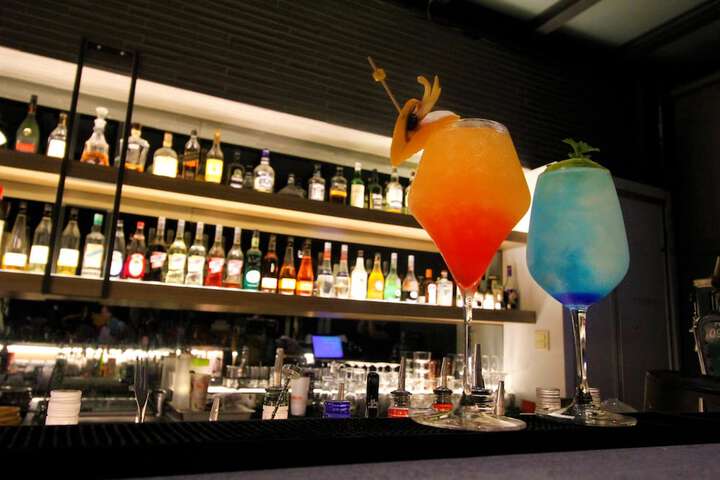 Lounge 61 of 67