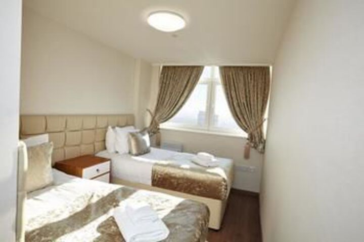 Room 16 of 31