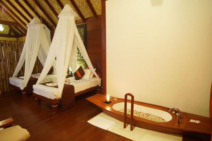 Room 10 of 63