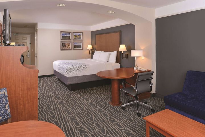 Room 8 of 53