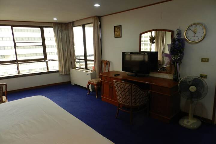 Room 122 of 259
