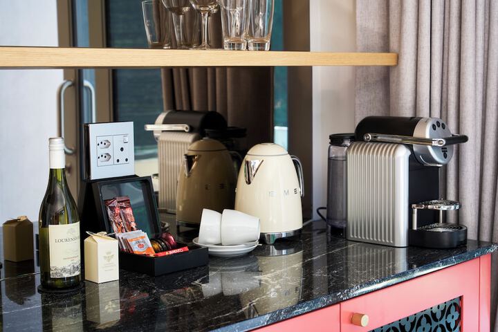 Breakfast/Coffee Service 89 of 161